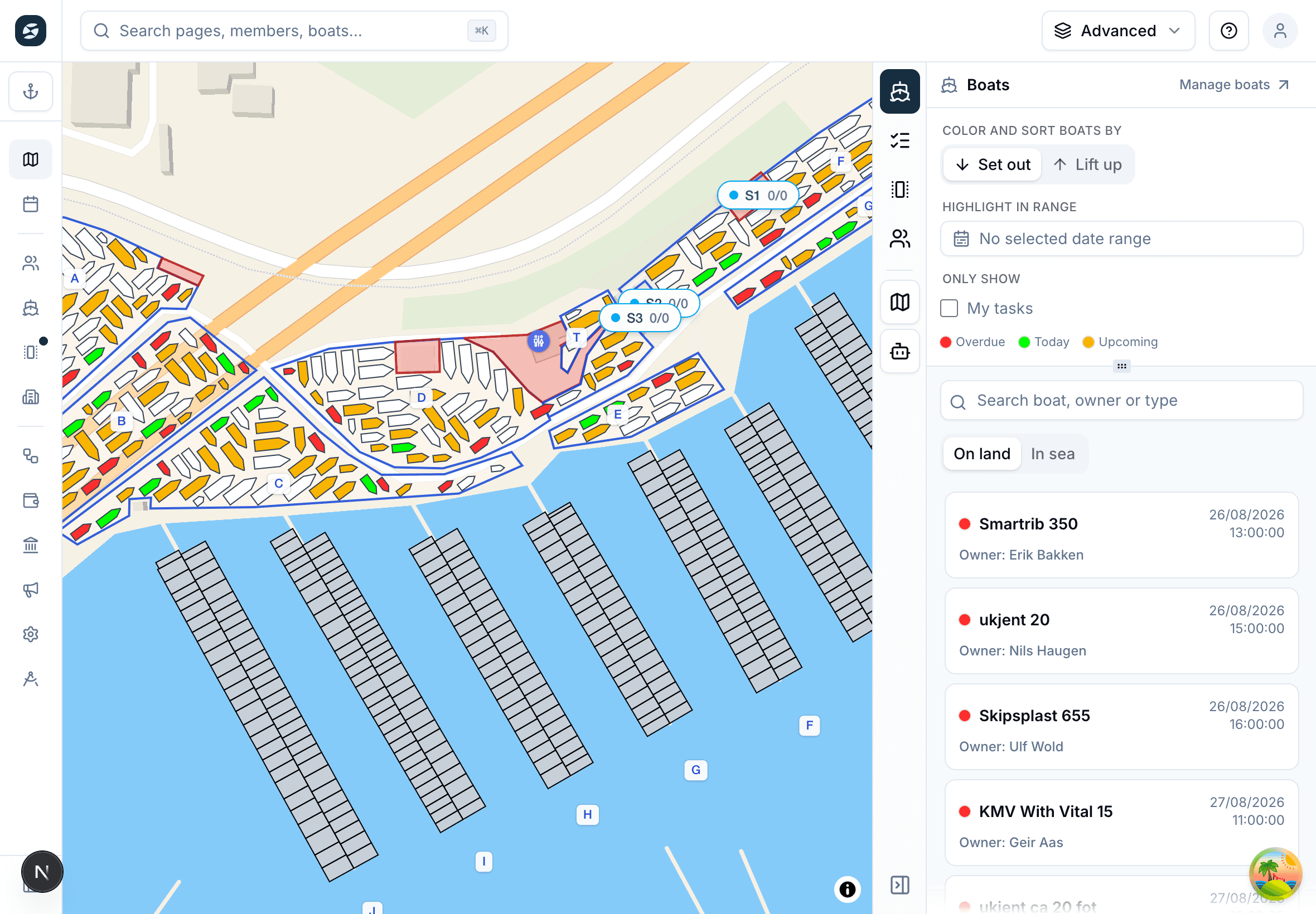 Screenshot of Seait: the harbour map with boats, berths and land storage